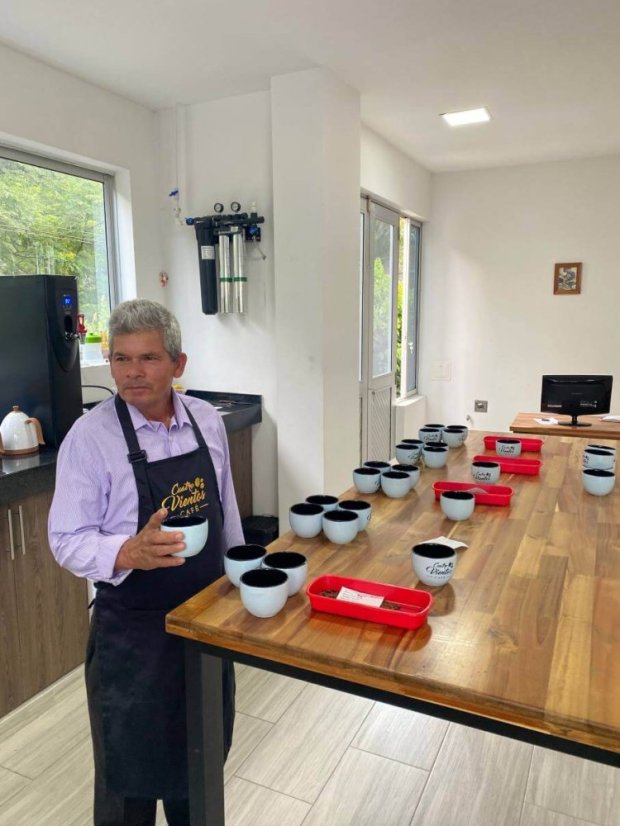 Colombia Jesus Barahona Buenavista - Praženie a balenie: espresso 500g